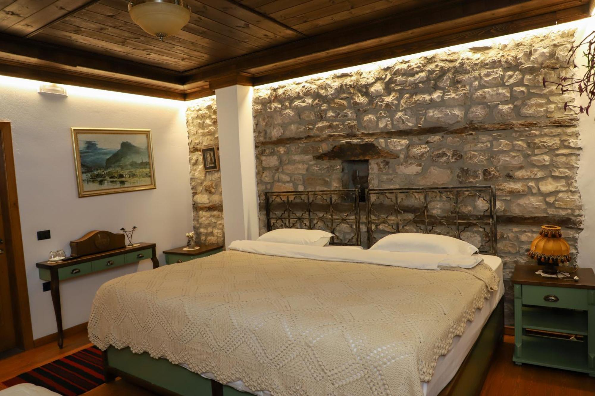 Villa Oda Tomori Berat Esterno foto