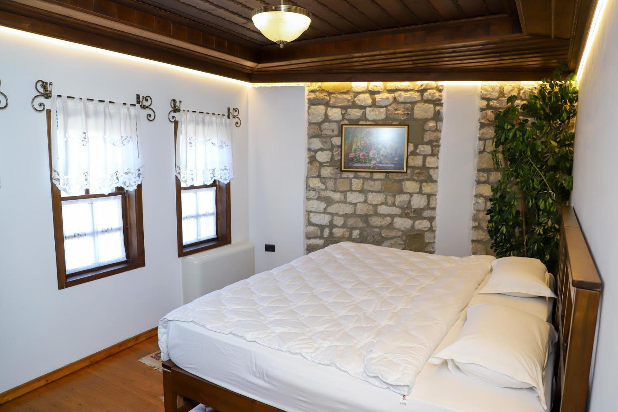 Villa Oda Tomori Berat Esterno foto
