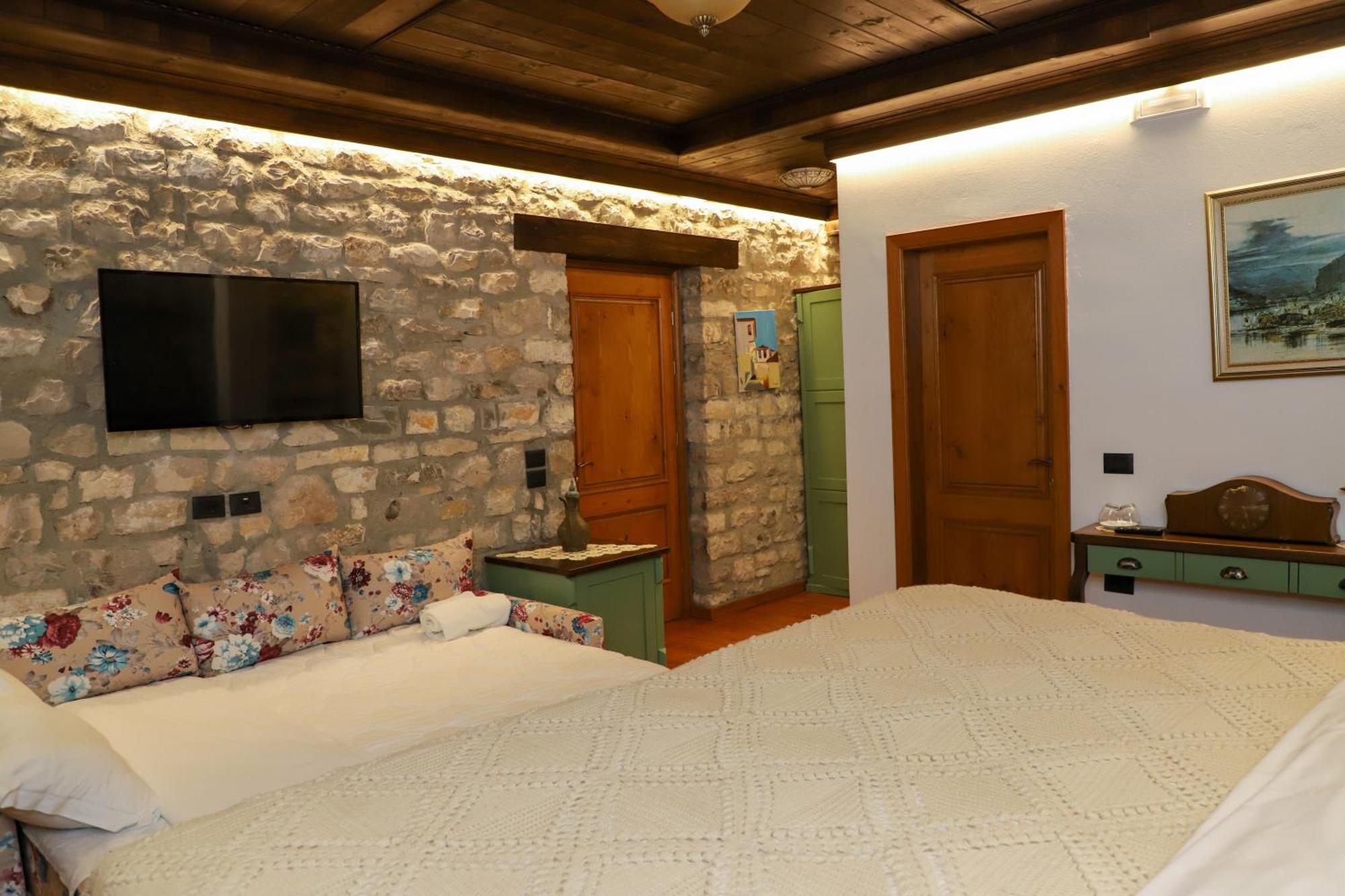 Villa Oda Tomori Berat Esterno foto
