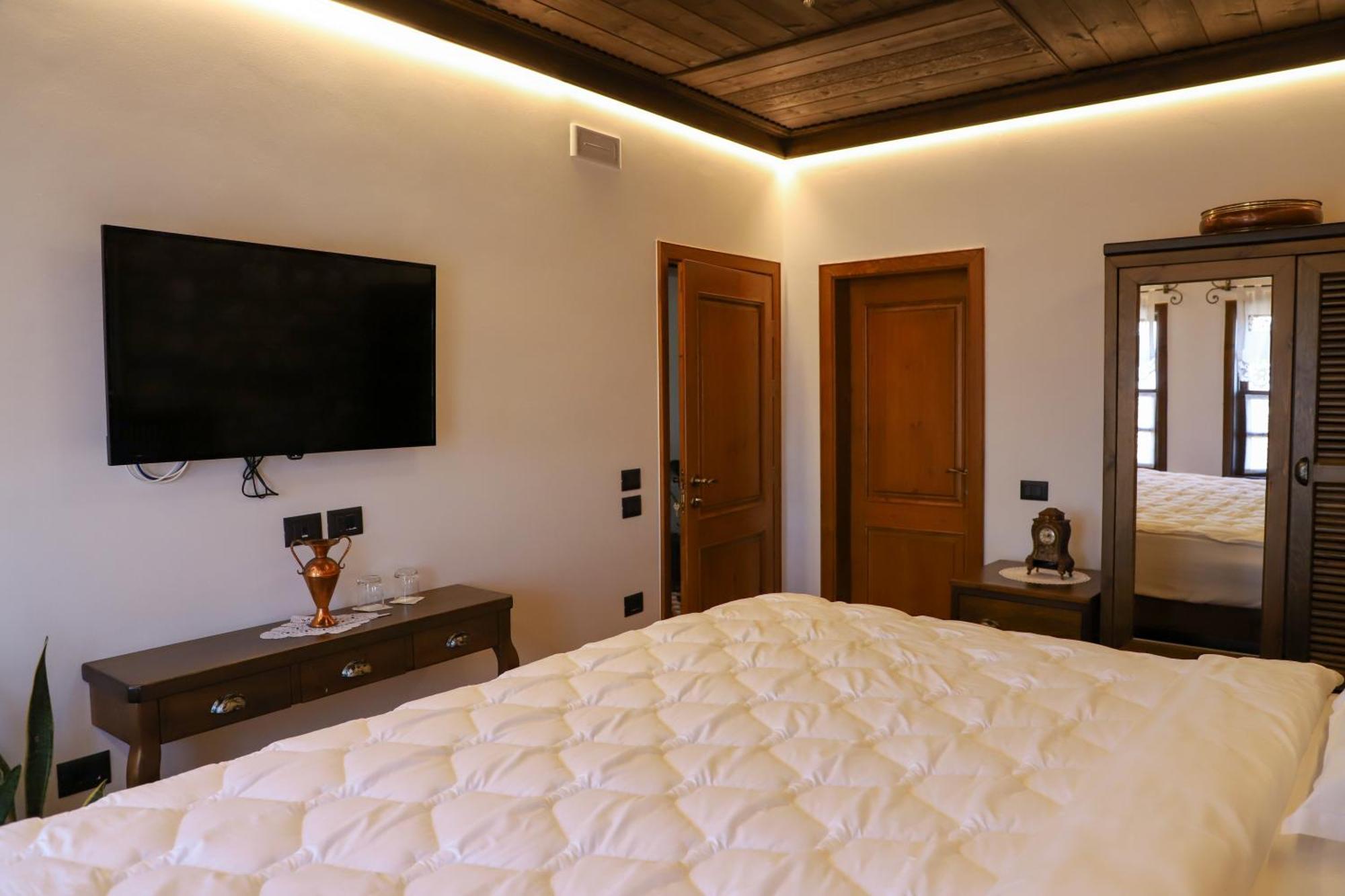 Villa Oda Tomori Berat Esterno foto