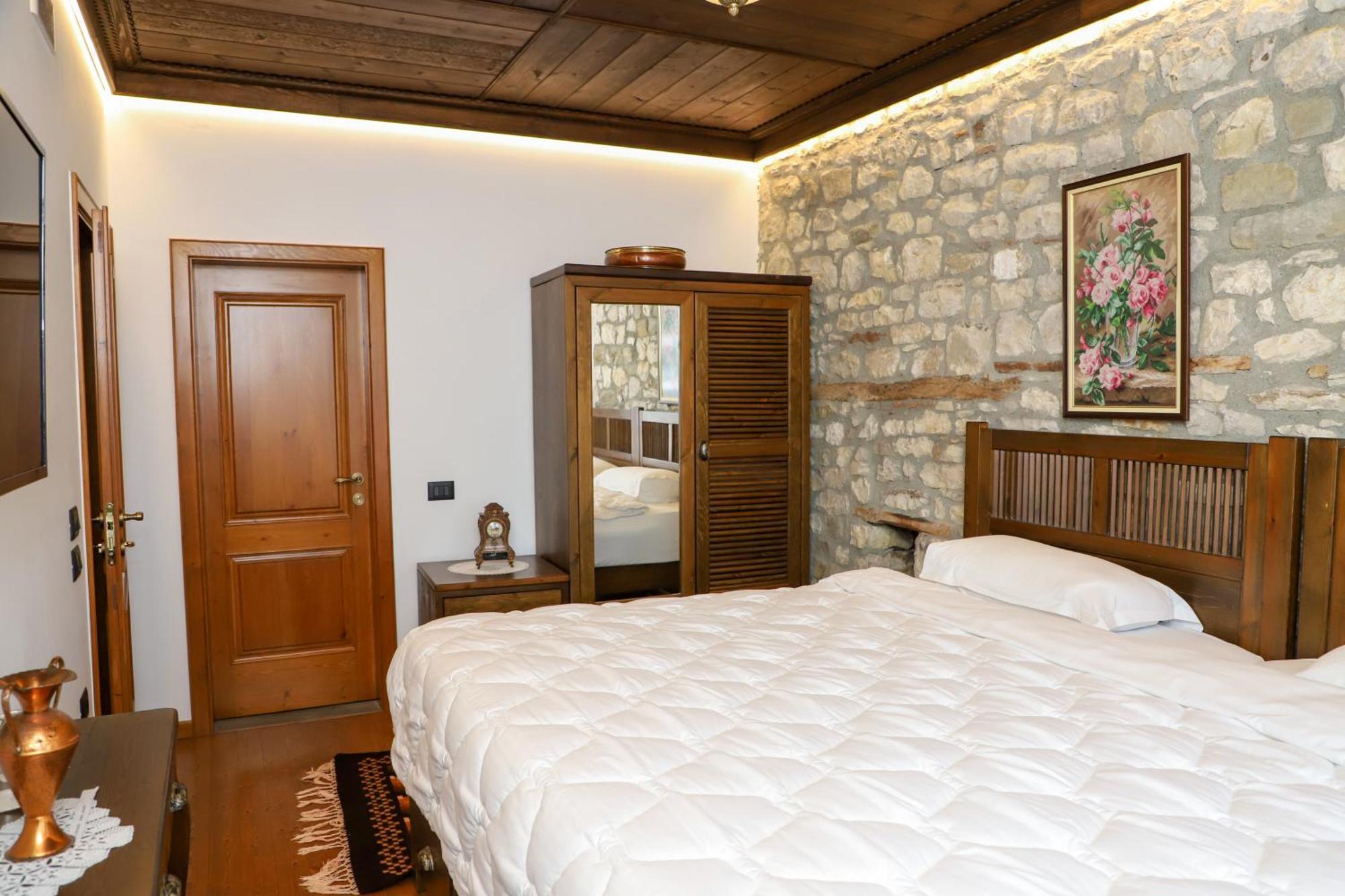 Villa Oda Tomori Berat Esterno foto